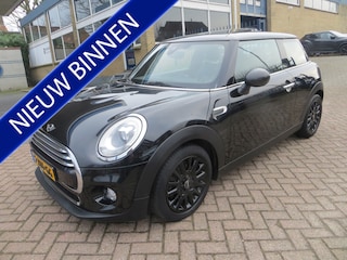 Mini Cooper 1.5 Chili Serious Business-PANORAMADAK!