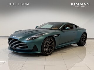 Aston Martin DB12 4.0 V8 | Coupe | Satin Racing Green | 21 velgen Satin Bronze | Incl. BPM
