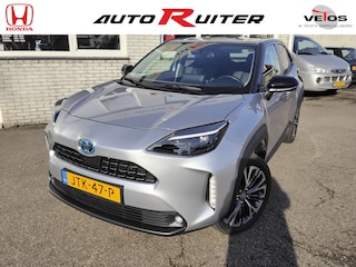 Toyota Yaris Cross 1.5 Hybrid Executive Trekhaak  two tone  blindspot
