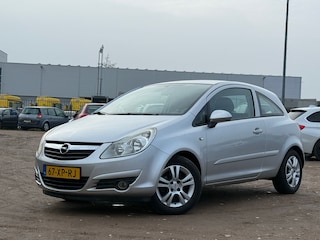 Opel Corsa 1.4-16V Enjoy/AUTOMAAT/ LAAG KM