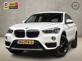 BMW X1 sDrive18i Sport 141Pk Automaat (NAVIGATIE, CLIMATE, PARKEERSENSOREN, SPORTSTOELEN, GETINT GLAS, CRUISE, XENON, NIEUWSTAAT)