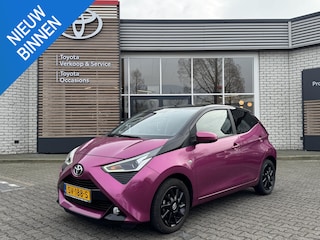 Toyota Aygo X-CITE NL-AUTO LAGE KM-STAND BI-TONE APPLE/ANDROID LM-VELGEN CAMERA BLUETOOTH ALL SEASON