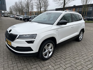 Skoda Karoq 1.0 TSI Style Bus. NAV CAMERA CARPLAY LED.