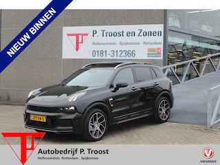 Lynk & Co 01 1.5 1.5 BLACK PACK/Panoramadak/360° Camera/Keyless/Lane assist/Adaptive cruise control/Navigatie/Apple carplay/Climate control/Stoelverwarming/Dodehoek detectie/Elektrisch sluitende achterklep/Elektrisch verstelbare stoel met geheugen/Multifunctioneel stu