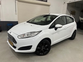 Ford Fiesta 1.25 Sport, Media scherm, Stoelverwarming, PDC, AIRCO