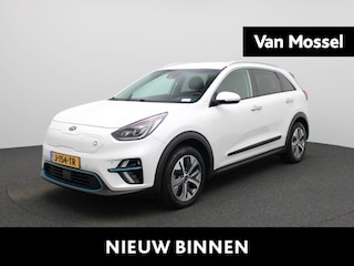 Kia Niro e-Niro ExecutiveLine 64 kWh | Automaat | Apple Carplay / Android Auto | Parkeer sensoren | Leder | Stoel verwarming/koeling | Stuur verwarming | Adaptive cruise control | Climate control | DAB | Memory seats | JBL