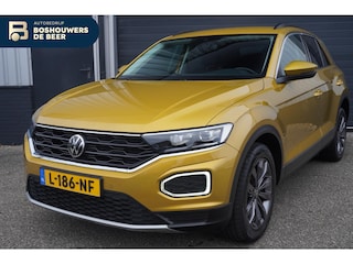 Volkswagen T-Roc 1.0 TSI Style Business | Navigatie | Camera | Climat | All Season Banden