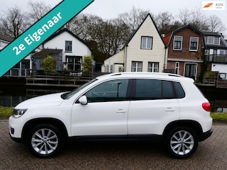 Volkswagen Tiguan 1.4 TSI Sport&Style 161pk 2e eig. Clima Navi Trekhaak 1800kg