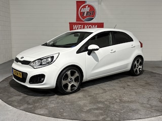 Kia Rio 1.2 CVVT ExecutiveLine, Clima, Cruise, P sensoren, Isofix, 17 inch All season, NL auto, Volledig onderhouden, 2e eigenaar, Prijs incl. nieuwe apk, beurt en 3 maanden garantie