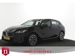 BMW 120 facelift | Harman-Kardon | Sportstoelen | Stoelverwarming | 18" LMV