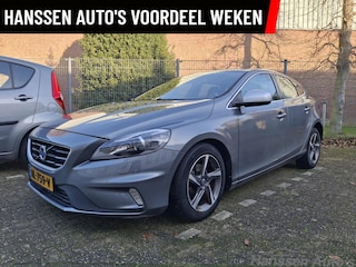 Volvo V40 2.0 D2 Momentum R line