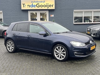 Volkswagen Golf 1.4 TSi 140 pk ACT Highline | NAV. | ALCANTARA | TREKHAAK AFN. |