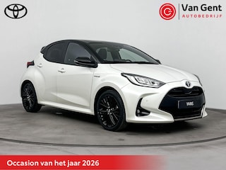 Toyota Yaris 1.5 Hybrid Executive | Navigatie | Dodehoek detectie | Head-up display | Stoelverwarming | Apple Carplay / Android Auto | Parkeersensoren voor/achter | 17 inch