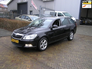 Skoda Octavia Combi 1.4 TSI Greentech Elegance Business Line nap airco navi nieuwe apk