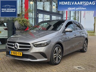 Mercedes-Benz B-klasse 250 e Business Solution Luxury Limited | Afn. Trekhaak | ECC | Panoramadak | PDC + Camera | Stoelverwarming | Leder|