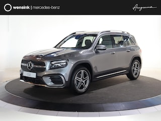 Mercedes-Benz GLB 180 Business Solution AMG | Panoramaschuifdak | Premium Plus | Trekhaak | Verschuifbare Bank | Winterpakket |