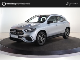 Mercedes-Benz GLA 250e Business Solution AMG | Trekhaak | Panoramaschuifdak | 360 Camera | Dodehoekassistent |