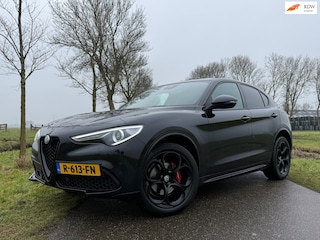 Alfa Romeo Stelvio 2.0 T 310 PK AWD Veloce Automaat / Panoramadak / 20" Velgen / Apple CarPlay-Android Auto / Camera / Navi / LED