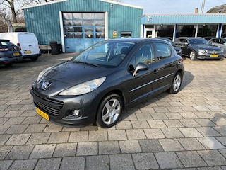 Peugeot 207 1.6 VTi Première