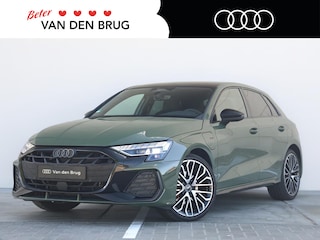 Audi A3 Sportback 40 TFSI e S edition | Ambient Light | 19'' | Achteruitrijcamera | Elektr. inkl. buitenspiegels | Zwarte accenten |