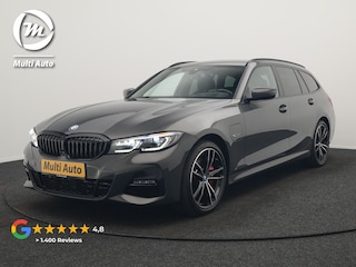 BMW 3-serie Touring 330e M Sport Plug In Hybrid 293pk Dealer O.H. PHEV | Head Up | Camera | Laser LED | Sfeerverlichting | Vernasca Lederen Sportstoelen & Stuur Verwarmd | Apple Carplay | Keyless | Blis | 19"L.M | Virtual | Navigatie | DAB |