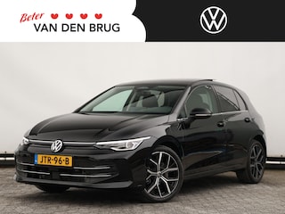 Volkswagen Golf 1.5 eHybrid Style Edition 204 PK Automaat | Panoramadak | Elektronisch wegklapbare trekhaak | 18 inch velgen | Stoel- en stuurverwarming | Camera | Memory stoel met massage | Origineel Nederlands