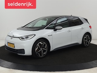 Volkswagen ID.3 First Plus 58 kWh | Stoel & stuurverwarming | Camera | Adaptive cruise | Sfeerverlichting | Carplay | Navigatie | Matrix LED | Parkeerhulp | Sfeerverlichting | Climate control
