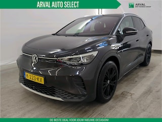 Volkswagen ID.4 77 kWh 204pk First 1ST Auto | SOH 92% | Trekhaak | CarPlay | Stoelverwarming | 19" zwarte velgen | PDC | Keyless |