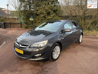 Opel Astra 1.4 Design Edition / Airco / Apk / PDC / Lm / Aux / Nette Auto /