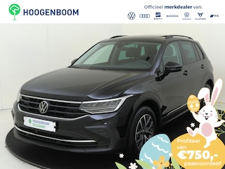Volkswagen Tiguan 1.4 TSI eHybrid Life | Panoramadak | Achteruitrijcamera | 3-zone airco | Adaptieve cruise control | CarPlay | Navigatie | Stoel- en stuurwielverwarming |