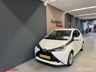 Toyota Aygo 1.0 VVT-i x-play|Camera|Carplay|Cruise control|NAP