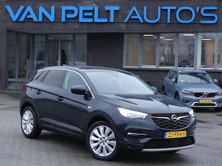 Opel Grandland X 1.2 Turbo Business Executive Pano