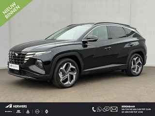 Hyundai Tucson 1.6 T-GDI PHEV Comfort Smart 4WD / Afn. Trekhaak / Dealer Onderhouden / Camera / Navigatie / Stoel Verwarming / Stuurwiel Verwarming / Dodehoek Detectie / Cruise control adaptief met Stop & Go / Apple Carplay & Android Auto / KRELL Audio /
