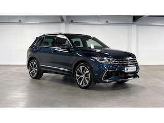 Volkswagen Tiguan 1.4 TSI eHybrid R-Line Business+ | Pano Dak | DCC | Winter pack | PHEV