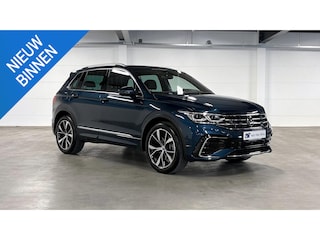Volkswagen Tiguan 1.4 TSI eHybrid R-Line Business+ | Pano Dak | DCC | Winter pack | PHEV