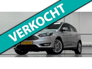 Ford Focus 1.5i Titanium 1e Eigenaar 100% Onderhouden Navi Parkeerhulp Mooi! Garantie