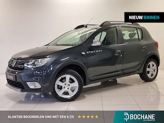 Dacia Sandero TCe 90 Stepway Laureate | Navigatie | Trekhaak | Licht metalen velgen |