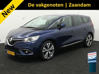 Renault Scénic 1.3 TCe Intens 140 pk trekhaak 1800kg, Airco auto, Boordcomputer, Bluetooth, Cruise control, Apple Carplay/Android Auto, Spraakbediening, Rijstrooksensor, Buitenspiegels elektrisch verstel- en verwarmbaar,  De Renault Grand Scénic 1.3 TCe Intens uit 2018 is een ruime en comfortabele auto die perfect past bij gezinnen en mensen die graag praktisch rijden. Met zijn 140 pk sterke benzinemotor rijdt