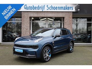 Lynk & Co 01 1.5 MY23! ZWARTE-HEMEL ROLHOES MY23 360-CAMERA PANO/SCHUIF INFINITY DAB NAVI CARPLAY STOELVERWARMING ELEK.ACHTERKLEP 20"LMV