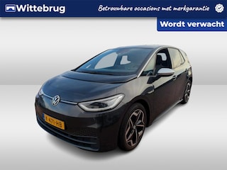 Volkswagen ID.3 First Plus 58 kWh Navigatie / Stoelverwarming / Clima / App-connect / Achteruitrijcamera + Parkeersensoren