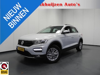 Volkswagen T-Roc 1.0 TSI Style NAVI/ADAPT.CRUISE/PDC/TREKHAAK/16"LMV!