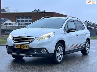 Peugeot 2008 1.2 PureTech Allure Navigatie*Cruise*Clima*Trekhaak*Parkeersensoren*LM velgen*