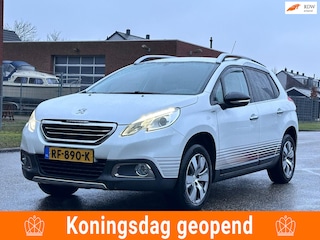Peugeot 2008 1.2 PureTech Allure Navigatie*Cruise*Clima*Trekhaak*Parkeersensoren*LM velgen*
