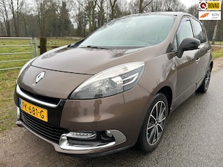 Renault Scénic 1.2 TCe Bose met trekhaak en onderhoudshistorie erbij