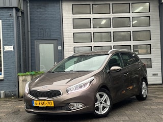 Kia Ceed Cee'd Sportswagon 1.6 GDI BusinessLine | Clima | Camera | Navi | PDC