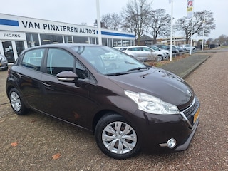 Peugeot 208 1.4 VTi Envy TREKHAAK/NAVI/CLIMA