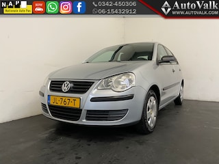 Volkswagen Polo 1.4-16V Sportline. Automaat! Pano!