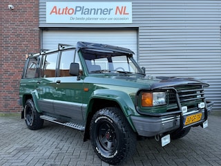 Isuzu Trooper 4x4 2.6 Wagon! Uniek! 9-Persoons! Nwe APK!