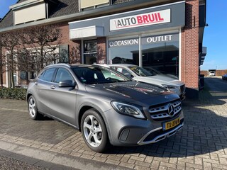 Mercedes-Benz GLA 180 Business Solution Aut.|1/2 Leder|Trekh.|Navi|