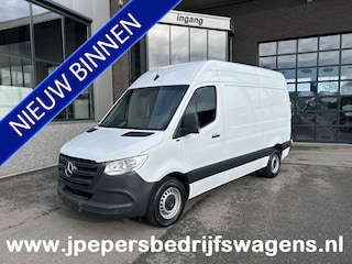 Mercedes-Benz Sprinter 317 CDI L2 H2 MBUX / Trekhaak / Camera / Parkeersensoren / Navigatie / Airco / 270 Graden achterdeuren